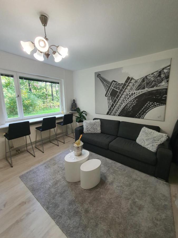 Close To The Metro And The Beach!!! With A View Of The Scandinavian Forest Stockholm Exterior foto